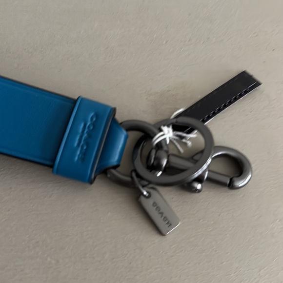 COACH Keychain Strap - Picture 2 of 4